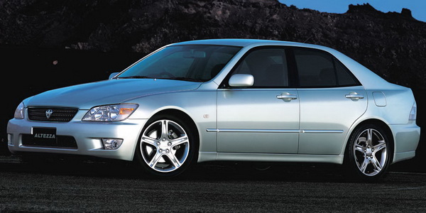 Toyota altezza книга
